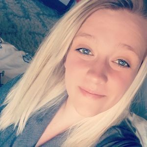 Meet your Posher, Joelle